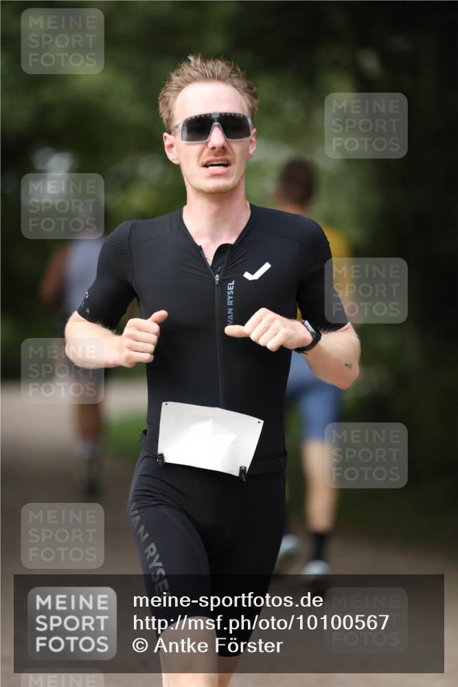 30.08.2026 - Elbe Triathlon Hamburg Antke Förster http://msf.ph/oto/10100567 30.08.2026 11:07:03 Laufen  meine-sportfotos.de