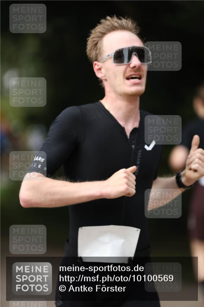 30.08.2026 - Elbe Triathlon Hamburg Antke Förster http://msf.ph/oto/10100569 30.08.2026 11:07:03 Laufen  meine-sportfotos.de