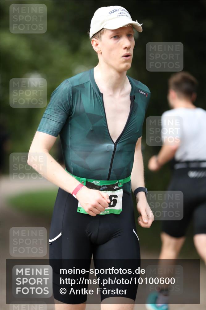 30.08.2026 - Elbe Triathlon Hamburg Antke Förster http://msf.ph/oto/10100600 30.08.2026 11:07:27 Laufen 6 meine-sportfotos.de