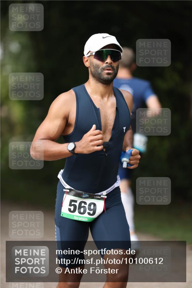 30.08.2026 - Elbe Triathlon Hamburg Antke Förster http://msf.ph/oto/10100612 30.08.2026 11:07:30 Laufen 7, 569 meine-sportfotos.de