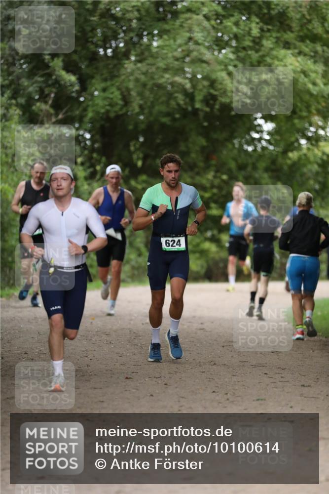 30.08.2026 - Elbe Triathlon Hamburg Antke Förster http://msf.ph/oto/10100614 30.08.2026 11:07:39 Laufen 624 meine-sportfotos.de