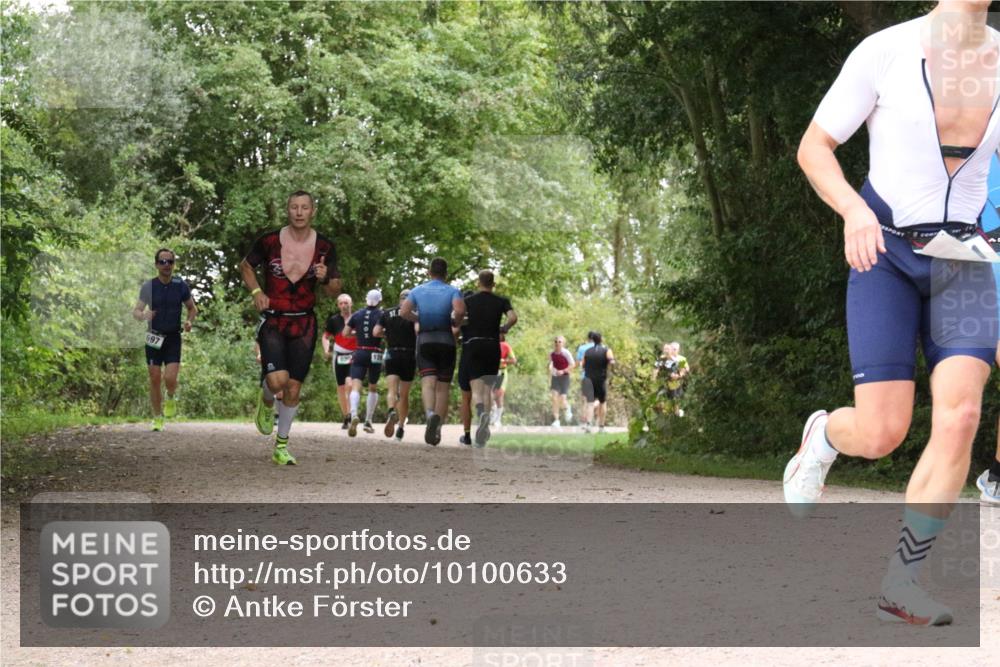 30.08.2026 - Elbe Triathlon Hamburg Antke Förster http://msf.ph/oto/10100633 30.08.2026 11:11:06 Laufen 697 meine-sportfotos.de