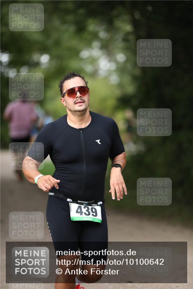 30.08.2026 - Elbe Triathlon Hamburg Antke Förster http://msf.ph/oto/10100642 30.08.2026 11:07:54 Laufen 439 meine-sportfotos.de