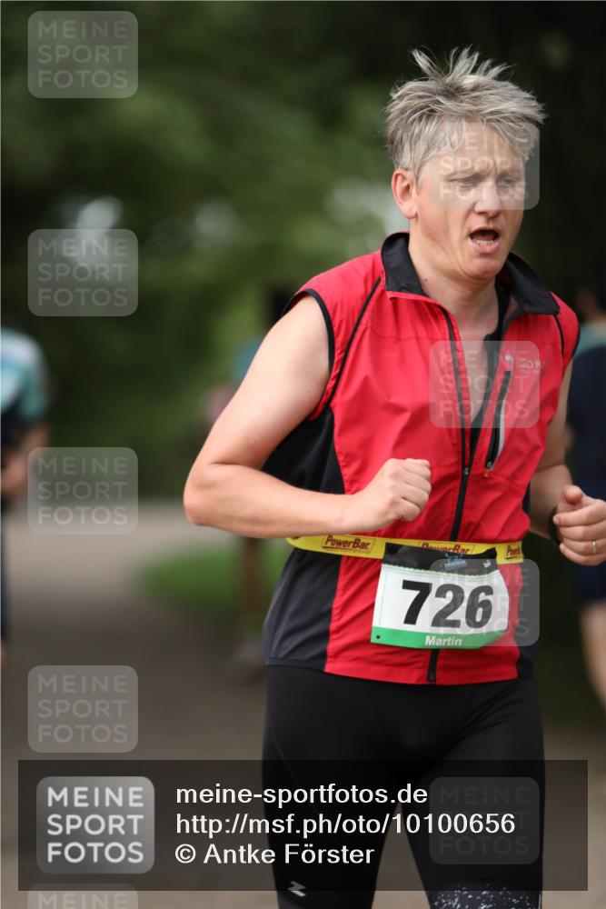 30.08.2026 - Elbe Triathlon Hamburg Antke Förster http://msf.ph/oto/10100656 30.08.2026 11:08:00 Laufen 726 meine-sportfotos.de