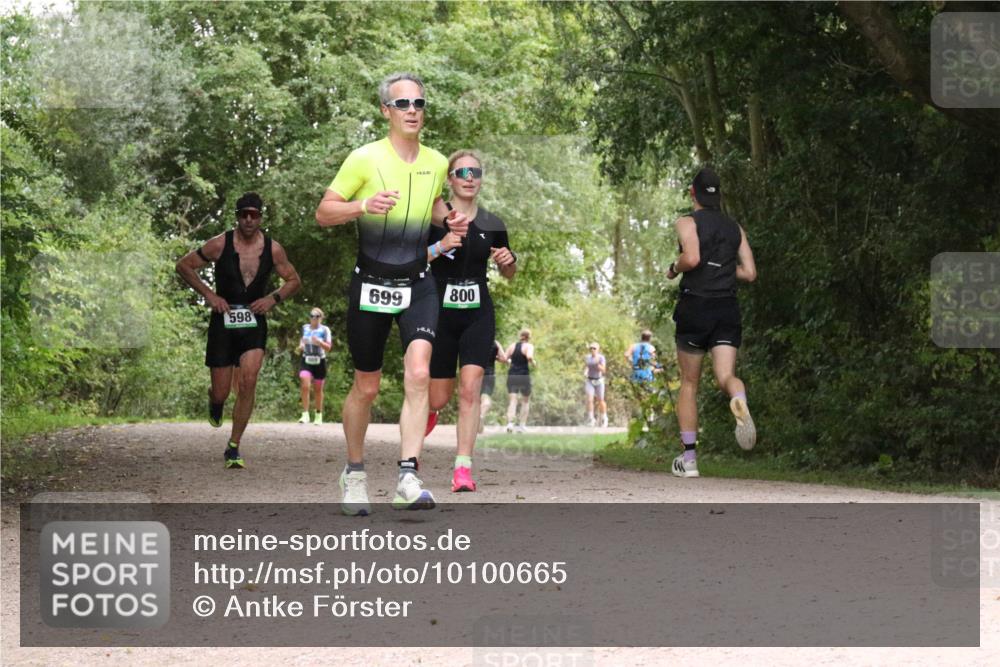 30.08.2026 - Elbe Triathlon Hamburg Antke Förster http://msf.ph/oto/10100665 30.08.2026 11:11:21 Laufen 598, 699, 800 meine-sportfotos.de