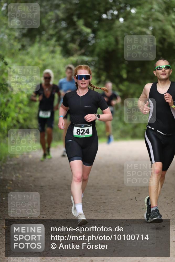 30.08.2026 - Elbe Triathlon Hamburg Antke Förster http://msf.ph/oto/10100714 30.08.2026 11:08:37 Laufen 824 meine-sportfotos.de