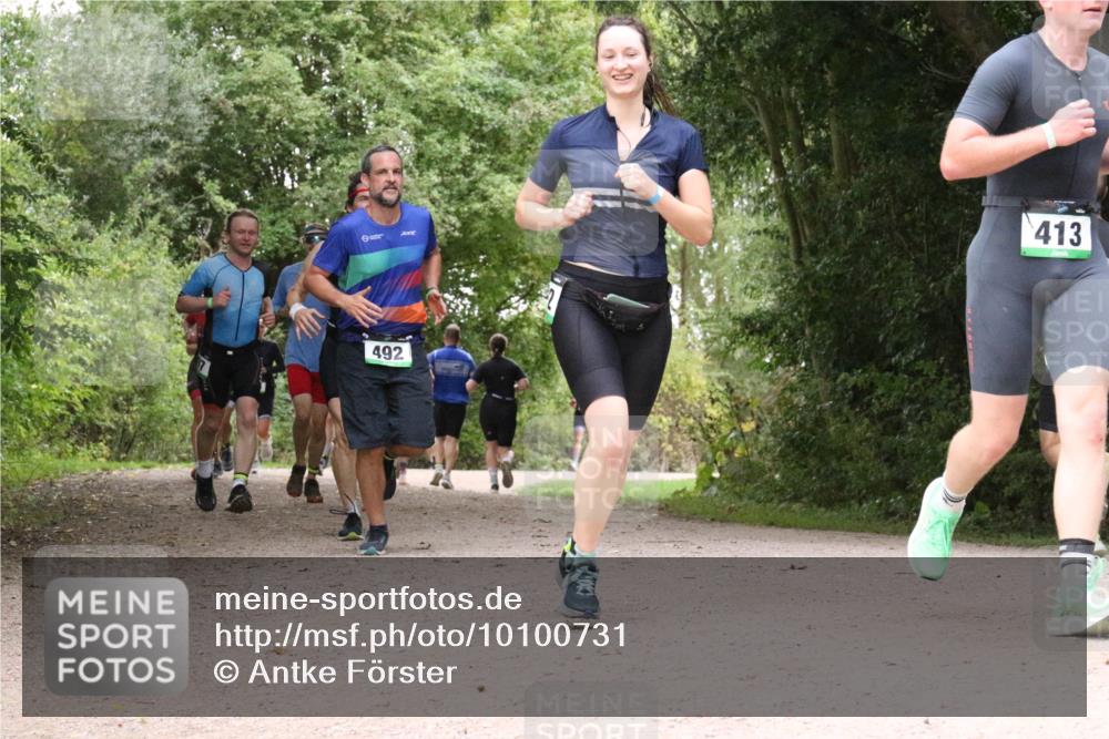 30.08.2026 - Elbe Triathlon Hamburg Antke Förster http://msf.ph/oto/10100731 30.08.2026 11:12:08 Laufen 492, 413 meine-sportfotos.de