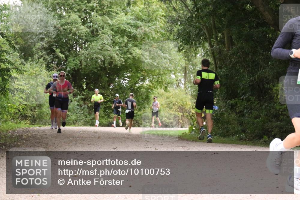 30.08.2026 - Elbe Triathlon Hamburg Antke Förster http://msf.ph/oto/10100753 30.08.2026 11:12:17 Laufen  meine-sportfotos.de