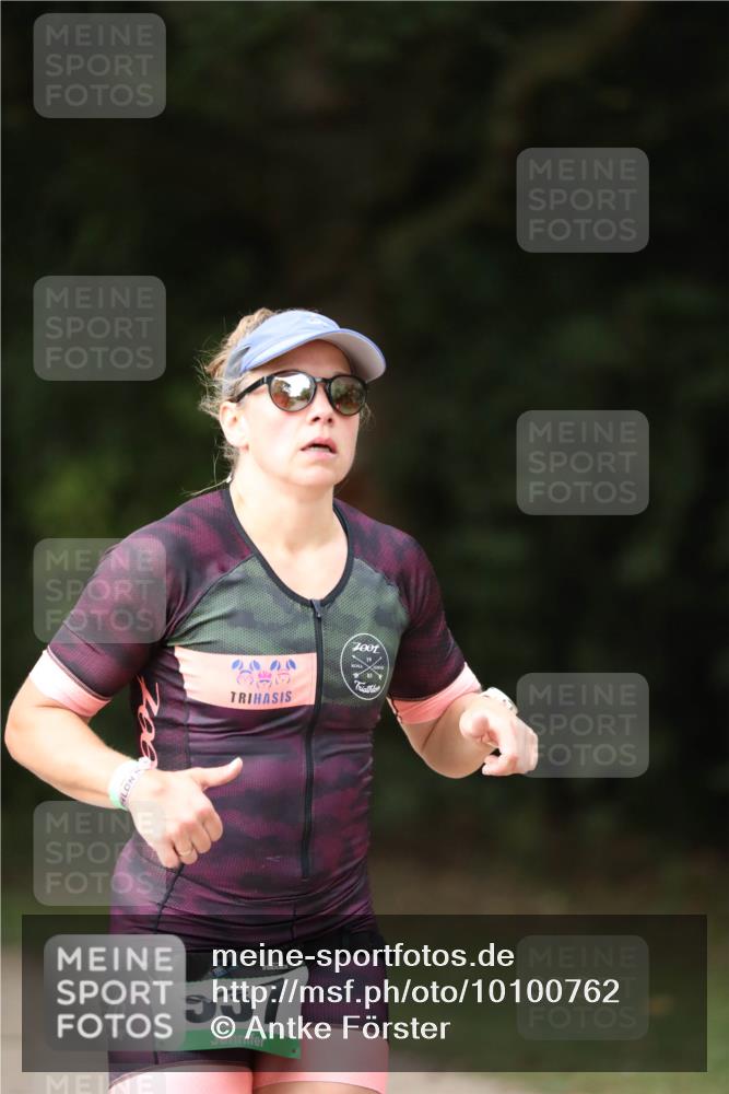 30.08.2026 - Elbe Triathlon Hamburg Antke Förster http://msf.ph/oto/10100762 30.08.2026 11:09:02 Laufen 7001, 19, 537 meine-sportfotos.de