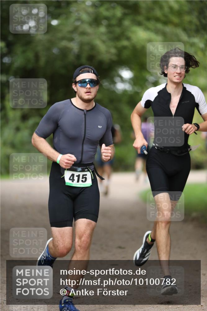 30.08.2026 - Elbe Triathlon Hamburg Antke Förster http://msf.ph/oto/10100782 30.08.2026 11:09:27 Laufen 415, 2 meine-sportfotos.de