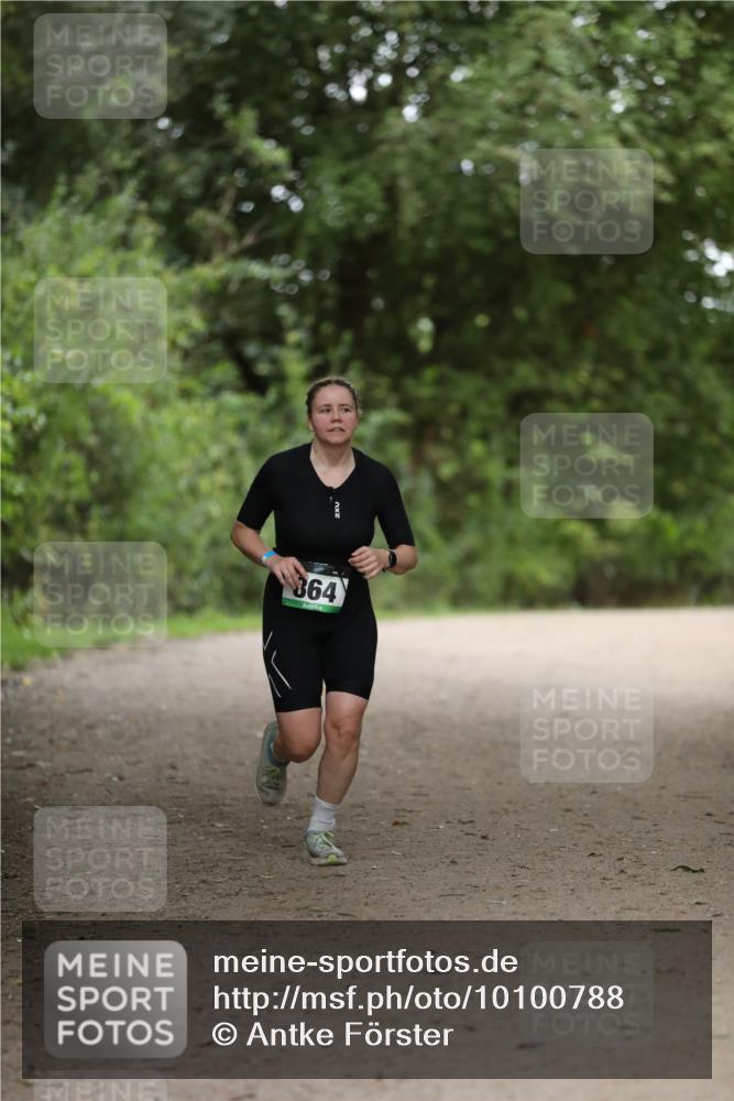 30.08.2026 - Elbe Triathlon Hamburg Antke Förster http://msf.ph/oto/10100788 30.08.2026 11:09:31 Laufen 364 meine-sportfotos.de