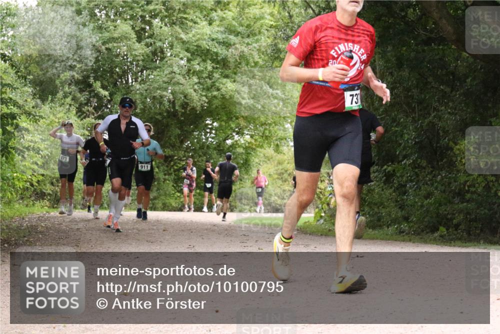 30.08.2026 - Elbe Triathlon Hamburg Antke Förster http://msf.ph/oto/10100795 30.08.2026 11:12:43 Laufen 873, 911, 20, 73 meine-sportfotos.de