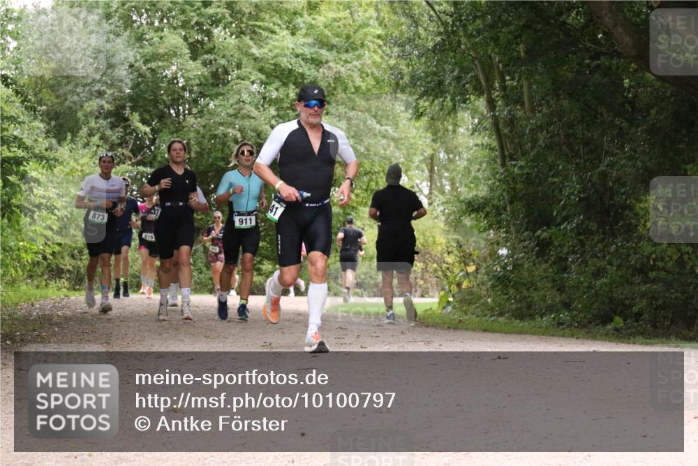 30.08.2026 - Elbe Triathlon Hamburg Antke Förster http://msf.ph/oto/10100797 30.08.2026 11:12:45 Laufen 873, 816, 911, 8310 meine-sportfotos.de