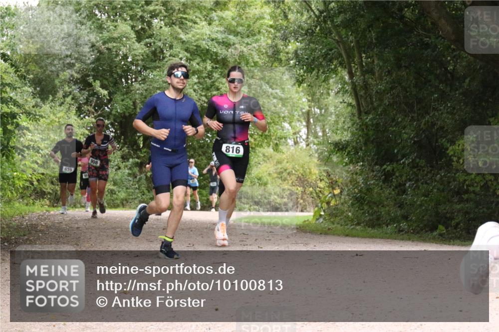 30.08.2026 - Elbe Triathlon Hamburg Antke Förster http://msf.ph/oto/10100813 30.08.2026 11:12:51 Laufen 639, 908, 5, 816 meine-sportfotos.de