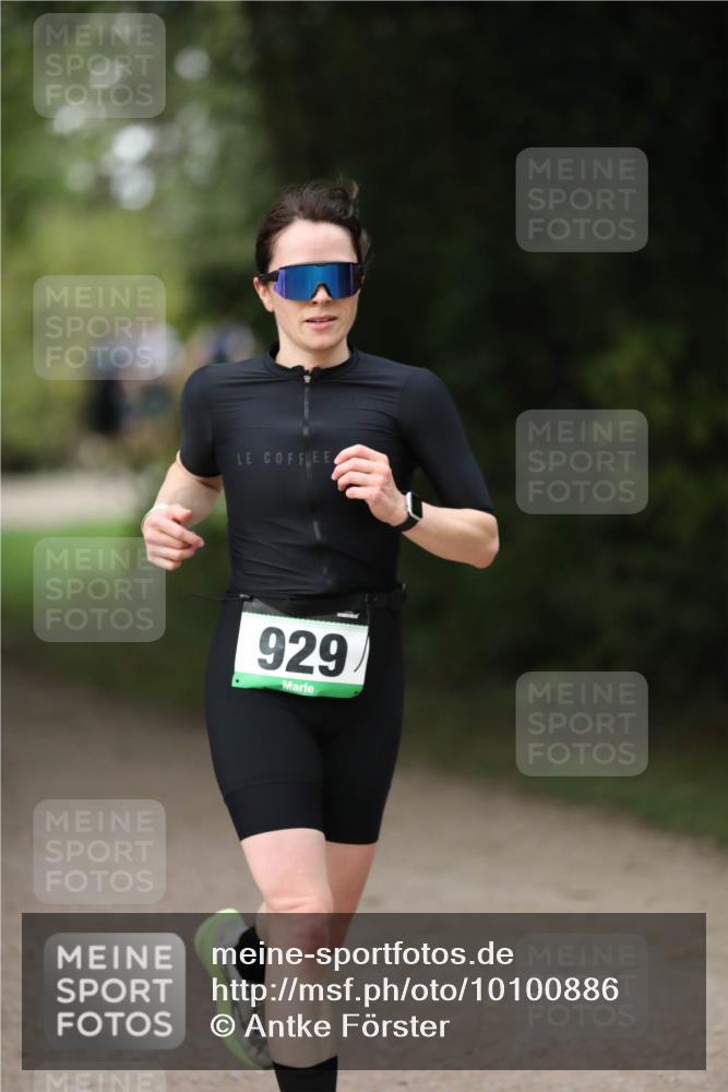 30.08.2026 - Elbe Triathlon Hamburg Antke Förster http://msf.ph/oto/10100886 30.08.2026 11:10:32 Laufen 929 meine-sportfotos.de