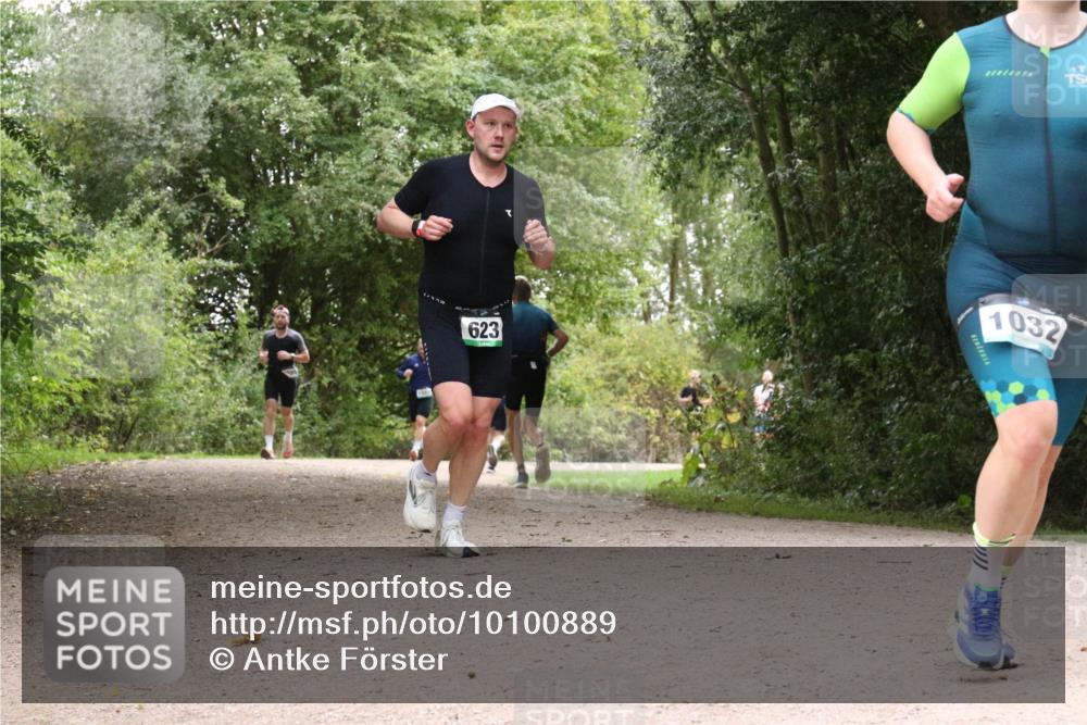 30.08.2026 - Elbe Triathlon Hamburg Antke Förster http://msf.ph/oto/10100889 30.08.2026 11:13:27 Laufen 623, 1032 meine-sportfotos.de