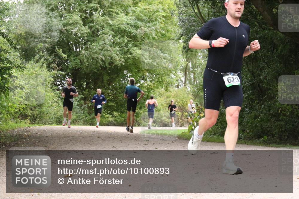 30.08.2026 - Elbe Triathlon Hamburg Antke Förster http://msf.ph/oto/10100893 30.08.2026 11:13:28 Laufen 1972, 623 meine-sportfotos.de