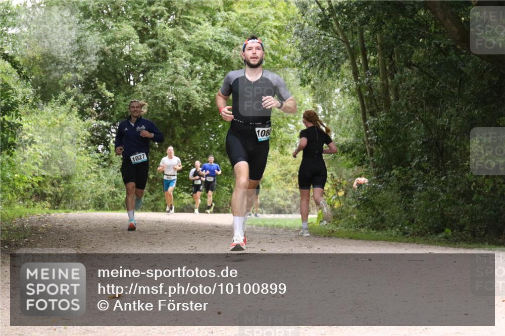30.08.2026 - Elbe Triathlon Hamburg Antke Förster http://msf.ph/oto/10100899 30.08.2026 11:13:34 Laufen 1080, 1027 meine-sportfotos.de