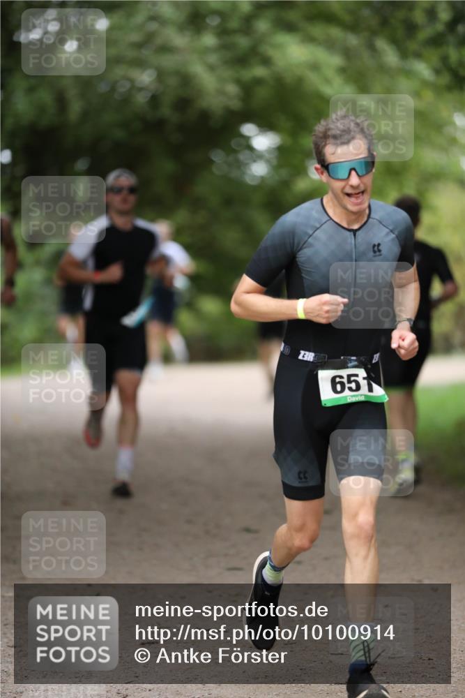 30.08.2026 - Elbe Triathlon Hamburg Antke Förster http://msf.ph/oto/10100914 30.08.2026 11:10:51 Laufen 3, 65 meine-sportfotos.de