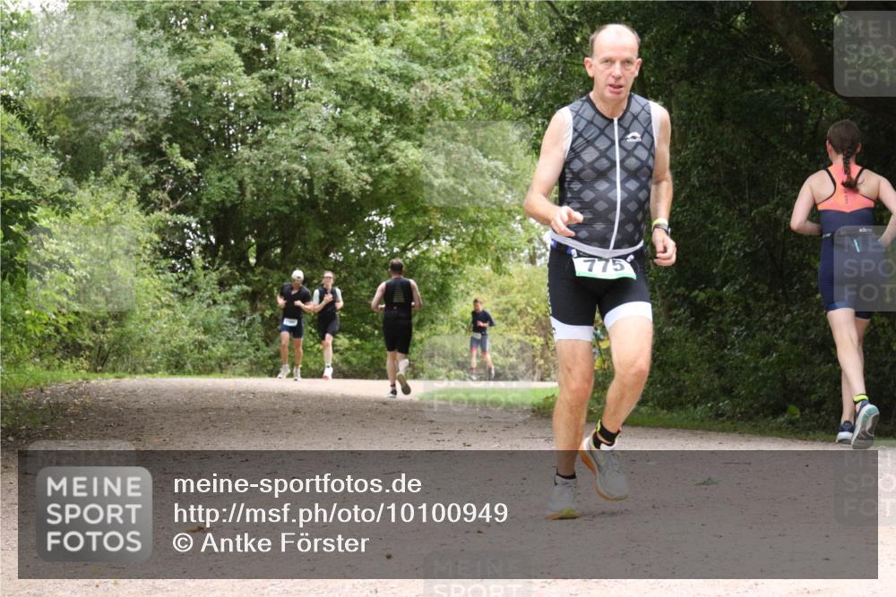 30.08.2026 - Elbe Triathlon Hamburg Antke Förster http://msf.ph/oto/10100949 30.08.2026 11:14:07 Laufen 775 meine-sportfotos.de
