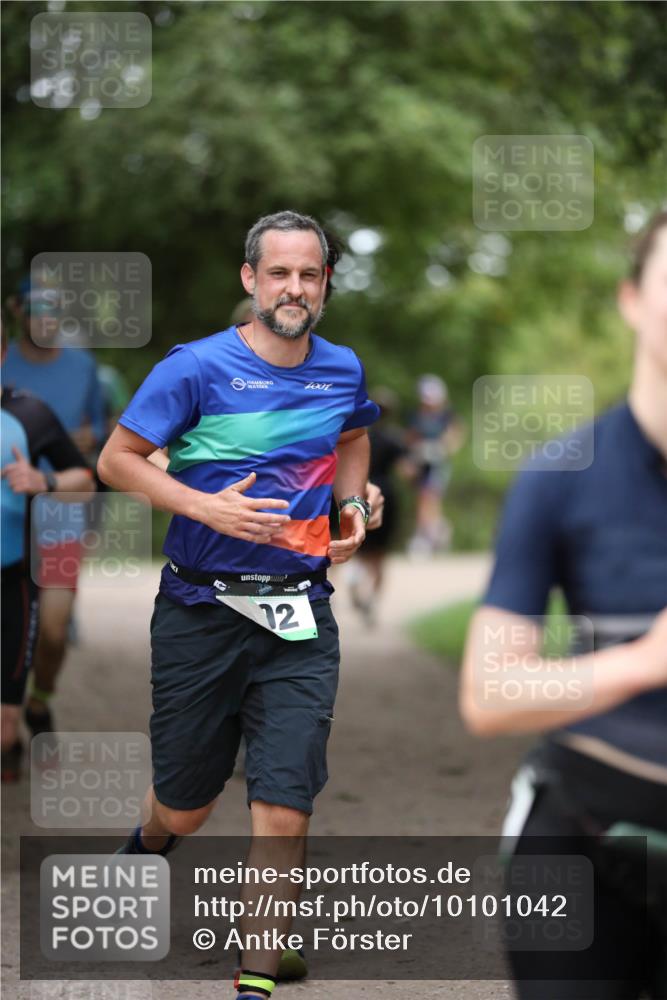 30.08.2026 - Elbe Triathlon Hamburg Antke Förster http://msf.ph/oto/10101042 30.08.2026 11:12:09 Laufen 1001, 12 meine-sportfotos.de