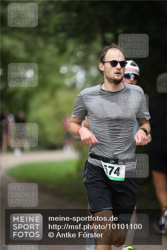 30.08.2026 - Elbe Triathlon Hamburg Antke Förster http://msf.ph/oto/10101100 30.08.2026 11:12:41 Laufen 574 meine-sportfotos.de