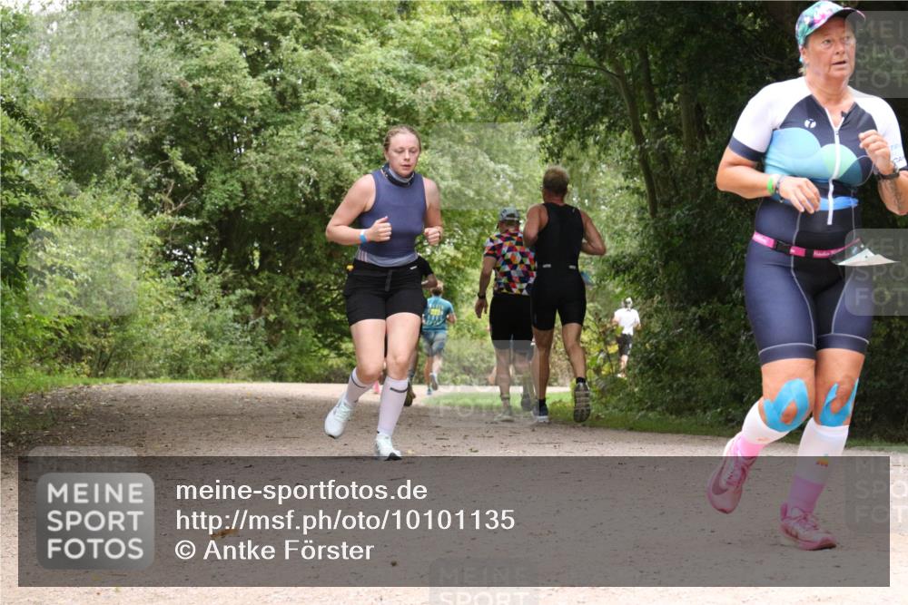 30.08.2026 - Elbe Triathlon Hamburg Antke Förster http://msf.ph/oto/10101135 30.08.2026 11:15:58 Laufen  meine-sportfotos.de