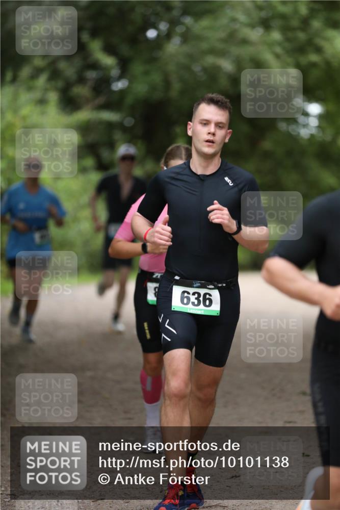 30.08.2026 - Elbe Triathlon Hamburg Antke Förster http://msf.ph/oto/10101138 30.08.2026 11:12:58 Laufen 2, 636 meine-sportfotos.de
