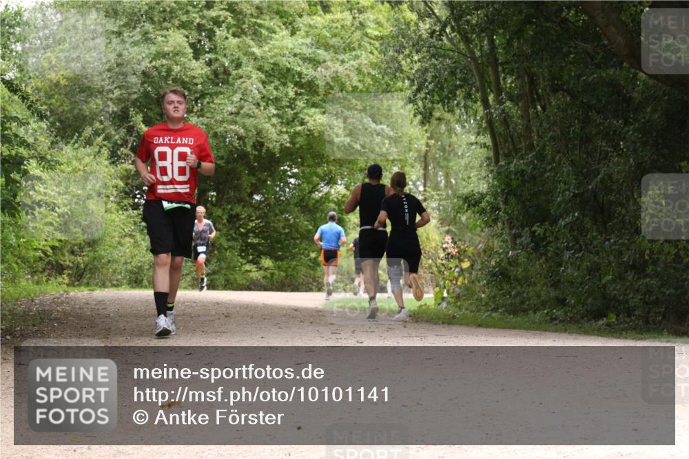 30.08.2026 - Elbe Triathlon Hamburg Antke Förster http://msf.ph/oto/10101141 30.08.2026 11:16:18 Laufen 98 meine-sportfotos.de
