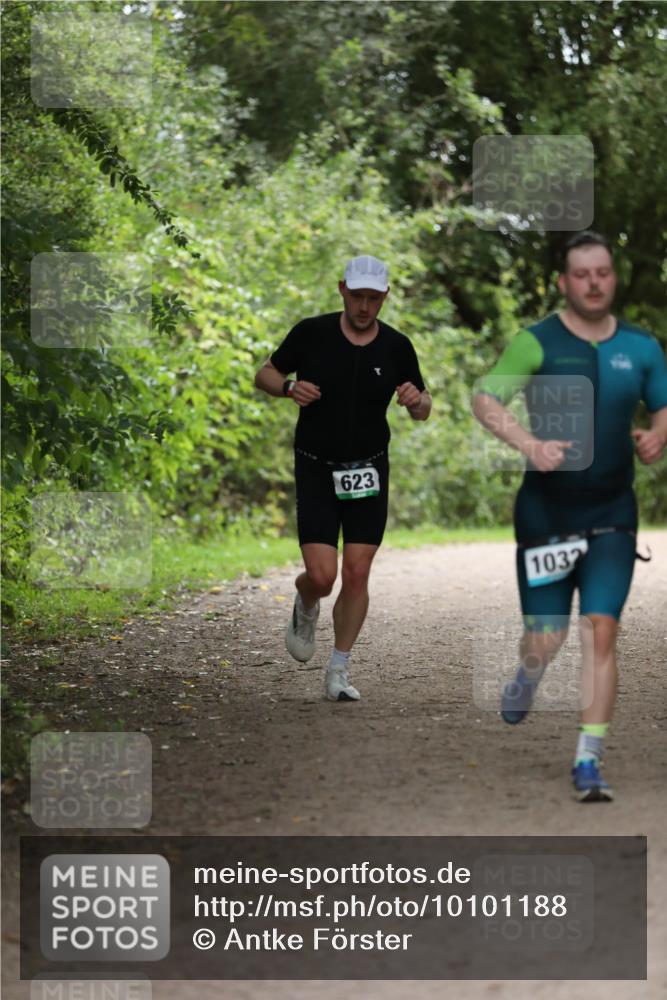 30.08.2026 - Elbe Triathlon Hamburg Antke Förster http://msf.ph/oto/10101188 30.08.2026 11:13:25 Laufen 623, 1032 meine-sportfotos.de