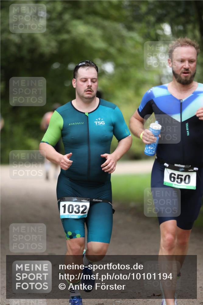 30.08.2026 - Elbe Triathlon Hamburg Antke Förster http://msf.ph/oto/10101194 30.08.2026 11:13:27 Laufen 1032, 650 meine-sportfotos.de