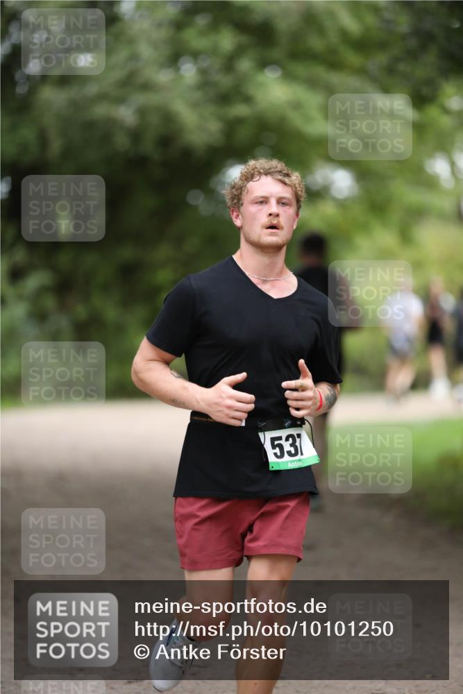 30.08.2026 - Elbe Triathlon Hamburg Antke Förster http://msf.ph/oto/10101250 30.08.2026 11:14:03 Laufen 531 meine-sportfotos.de