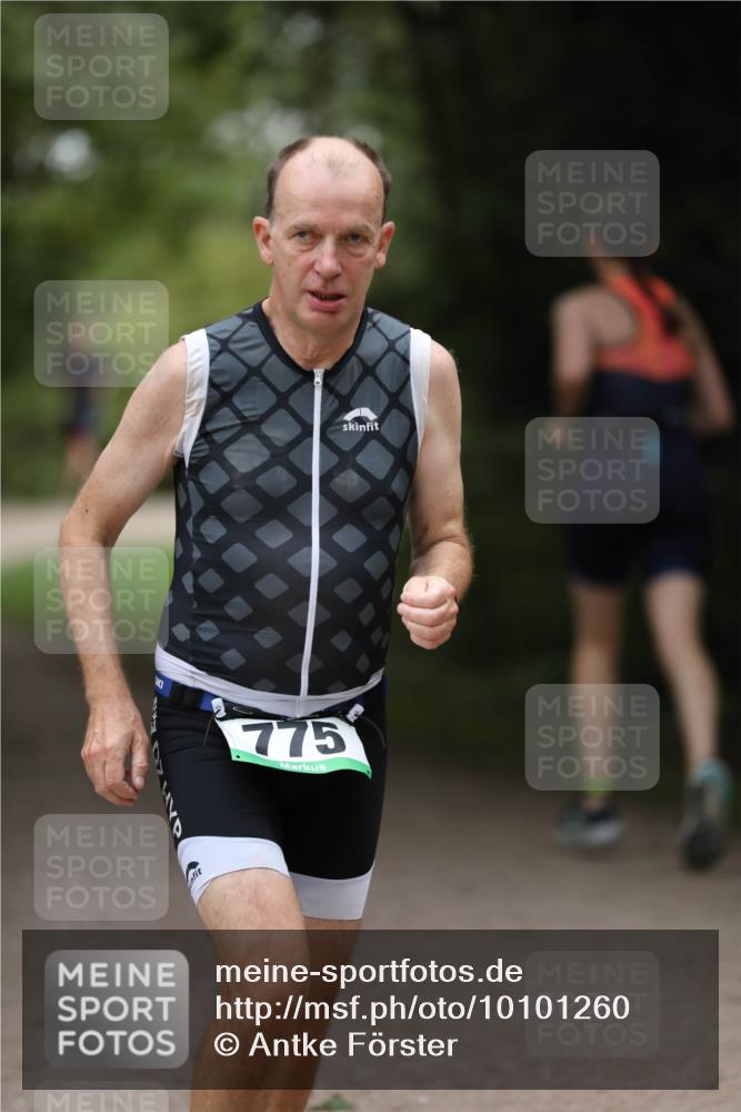 30.08.2026 - Elbe Triathlon Hamburg Antke Förster http://msf.ph/oto/10101260 30.08.2026 11:14:08 Laufen 775 meine-sportfotos.de