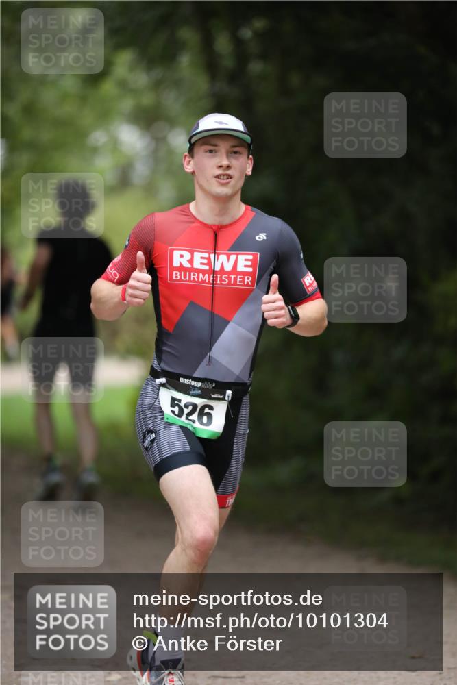30.08.2026 - Elbe Triathlon Hamburg Antke Förster http://msf.ph/oto/10101304 30.08.2026 11:14:41 Laufen 526 meine-sportfotos.de