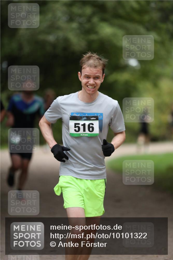 30.08.2026 - Elbe Triathlon Hamburg Antke Förster http://msf.ph/oto/10101322 30.08.2026 11:14:56 Laufen 516 meine-sportfotos.de