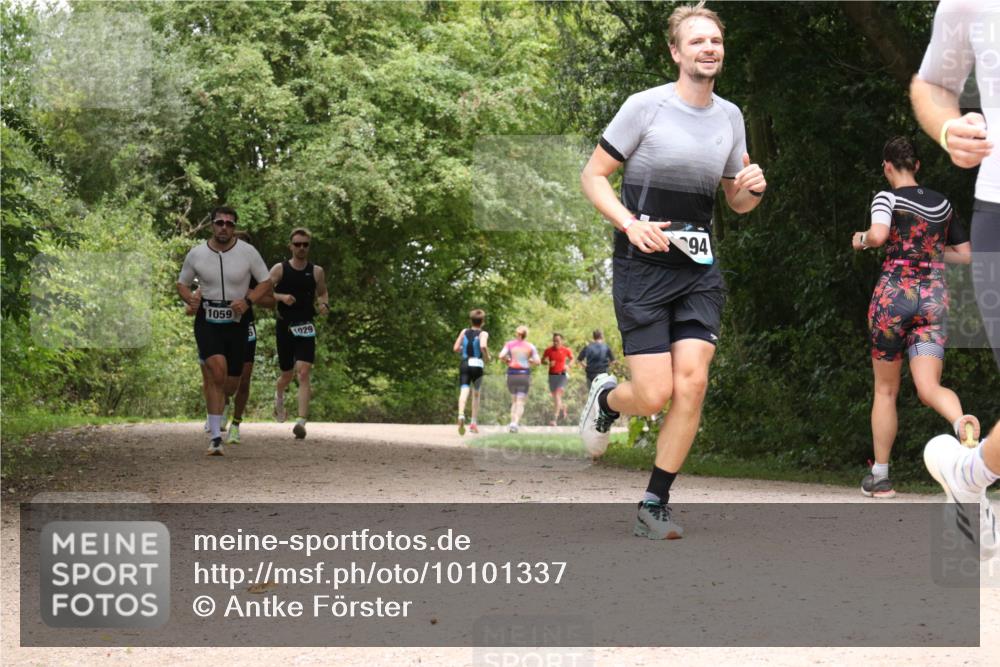 30.08.2026 - Elbe Triathlon Hamburg Antke Förster http://msf.ph/oto/10101337 30.08.2026 11:18:17 Laufen 1059, 1029, 94 meine-sportfotos.de