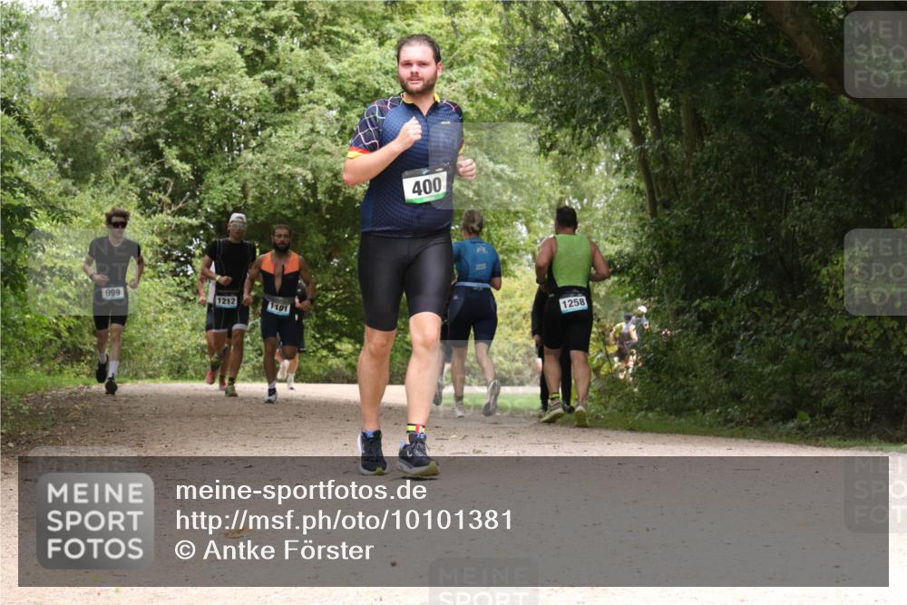 30.08.2026 - Elbe Triathlon Hamburg Antke Förster http://msf.ph/oto/10101381 30.08.2026 11:18:46 Laufen 999, 1212, 1101, 400, 1258 meine-sportfotos.de