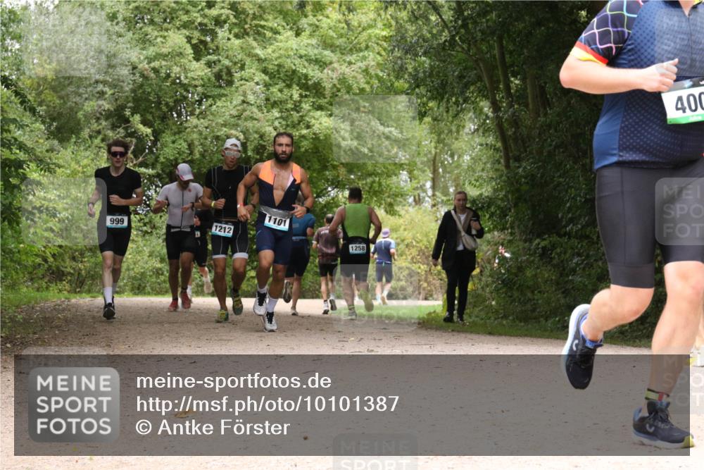 30.08.2026 - Elbe Triathlon Hamburg Antke Förster http://msf.ph/oto/10101387 30.08.2026 11:18:47 Laufen 999, 1212, 1101, 1258, 400 meine-sportfotos.de