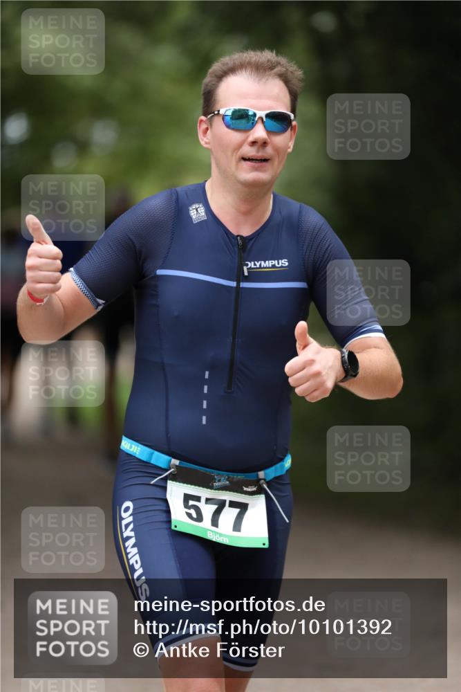 30.08.2026 - Elbe Triathlon Hamburg Antke Förster http://msf.ph/oto/10101392 30.08.2026 11:15:30 Laufen 577 meine-sportfotos.de
