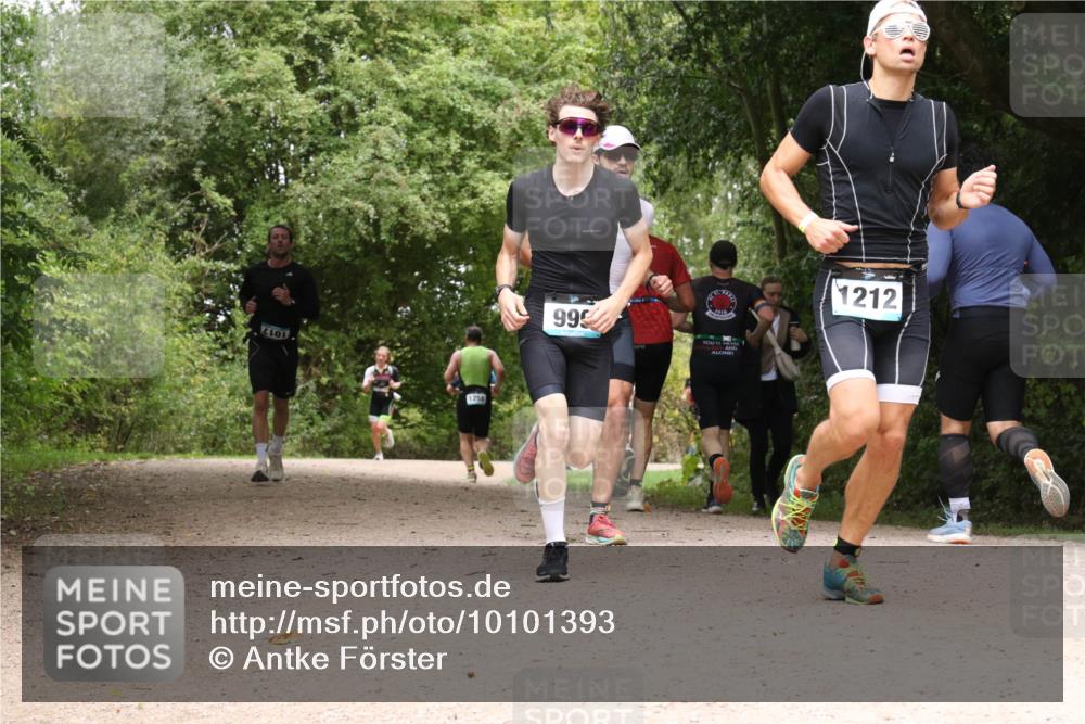 30.08.2026 - Elbe Triathlon Hamburg Antke Förster http://msf.ph/oto/10101393 30.08.2026 11:18:50 Laufen 1258, 999, 11, 1212 meine-sportfotos.de