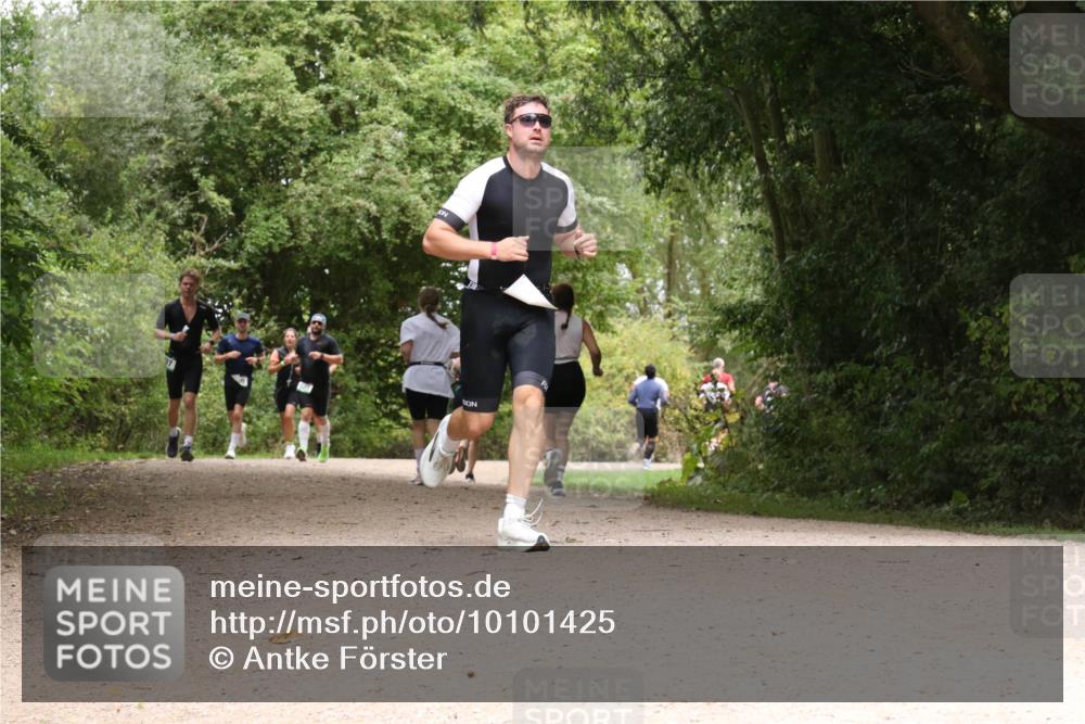 30.08.2026 - Elbe Triathlon Hamburg Antke Förster http://msf.ph/oto/10101425 30.08.2026 11:19:05 Laufen  meine-sportfotos.de