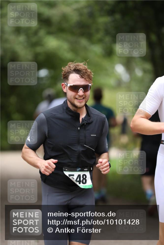30.08.2026 - Elbe Triathlon Hamburg Antke Förster http://msf.ph/oto/10101428 30.08.2026 11:15:50 Laufen 48 meine-sportfotos.de