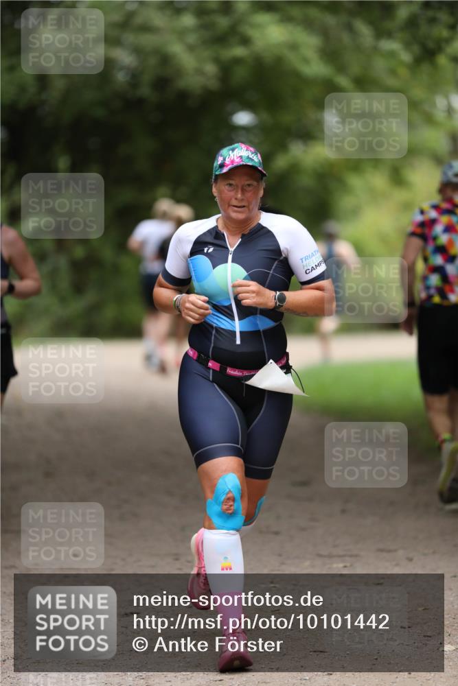 30.08.2026 - Elbe Triathlon Hamburg Antke Förster http://msf.ph/oto/10101442 30.08.2026 11:15:58 Laufen  meine-sportfotos.de