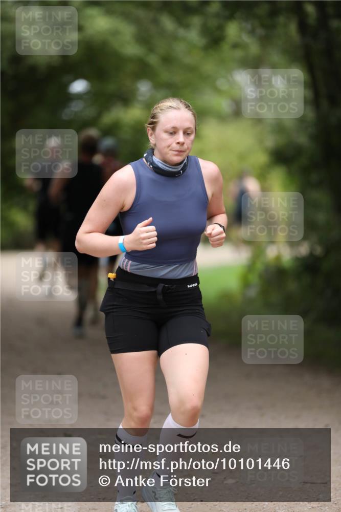 30.08.2026 - Elbe Triathlon Hamburg Antke Förster http://msf.ph/oto/10101446 30.08.2026 11:16:00 Laufen  meine-sportfotos.de