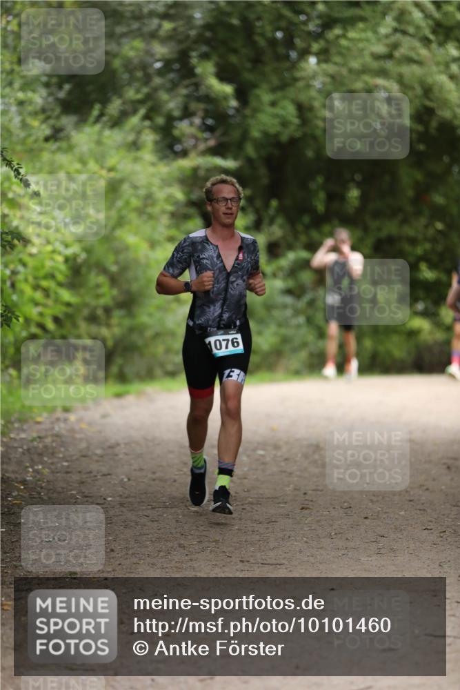 30.08.2026 - Elbe Triathlon Hamburg Antke Förster http://msf.ph/oto/10101460 30.08.2026 11:16:26 Laufen 1076 meine-sportfotos.de