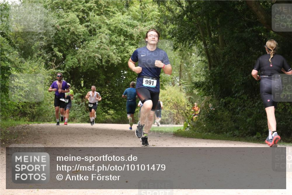 30.08.2026 - Elbe Triathlon Hamburg Antke Förster http://msf.ph/oto/10101479 30.08.2026 11:19:43 Laufen 547, 991 meine-sportfotos.de