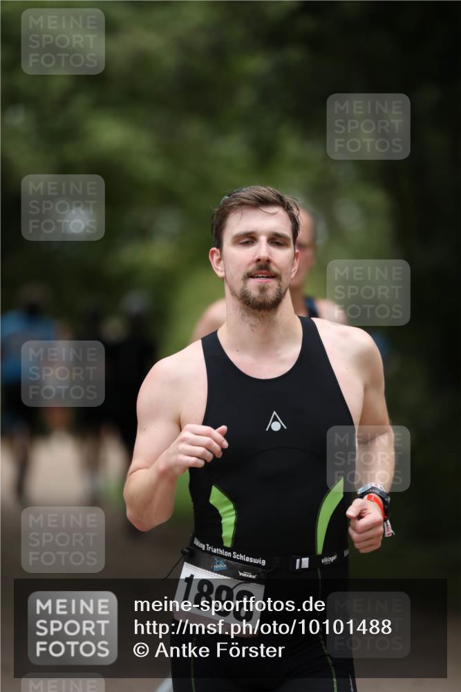 30.08.2026 - Elbe Triathlon Hamburg Antke Förster http://msf.ph/oto/10101488 30.08.2026 11:16:37 Laufen 6, 1898 meine-sportfotos.de