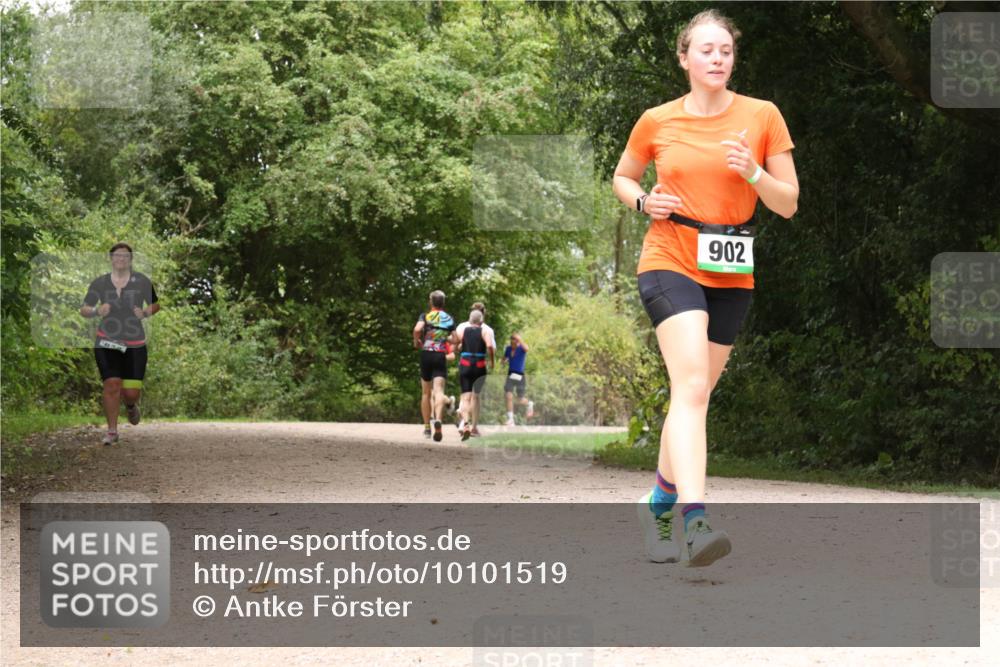 30.08.2026 - Elbe Triathlon Hamburg Antke Förster http://msf.ph/oto/10101519 30.08.2026 11:20:04 Laufen 902 meine-sportfotos.de