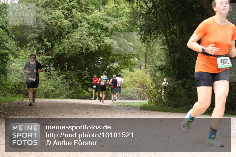30.08.2026 - Elbe Triathlon Hamburg Antke Förster http://msf.ph/oto/10101521 30.08.2026 11:20:05 Laufen 902 meine-sportfotos.de