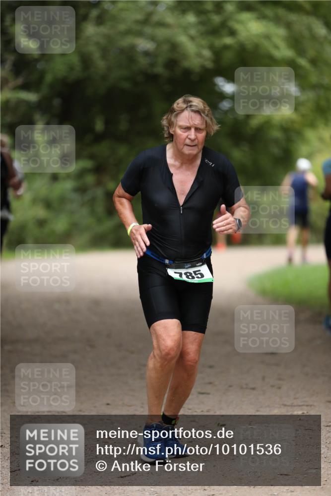 30.08.2026 - Elbe Triathlon Hamburg Antke Förster http://msf.ph/oto/10101536 30.08.2026 11:17:05 Laufen 341, 785 meine-sportfotos.de